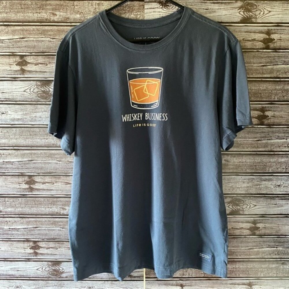 Life Is Good Men's Short-Sleeved Crusher Tee Size L